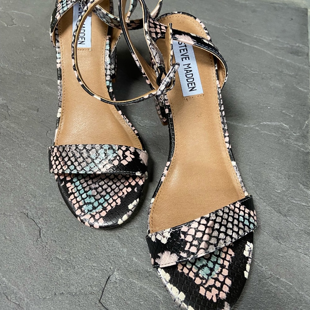 Steve Madden Malia heeled sandal NWOT